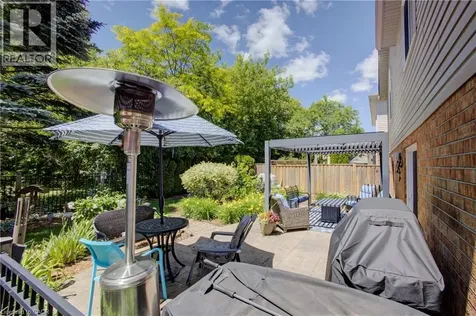 439 Woodrow Drive Waterloo ON N2T 2V6