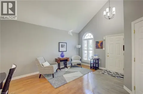439 Woodrow Drive Waterloo ON N2T 2V6