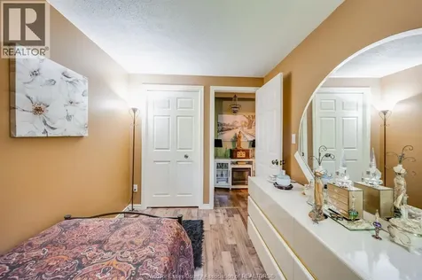 2629 Vine Court Windsor ON N8T 2X4