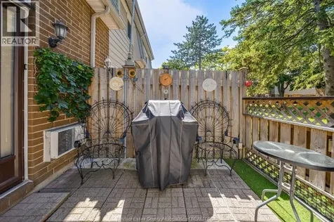 2629 Vine Court Windsor ON N8T 2X4