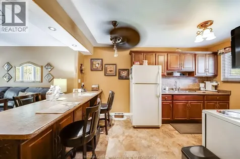 2629 Vine Court Windsor ON N8T 2X4