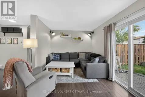3258 Bannon Way Ottawa ON K1T 1T3