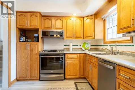 434 Dora Drive Wallaceburg ON N8A 2K3