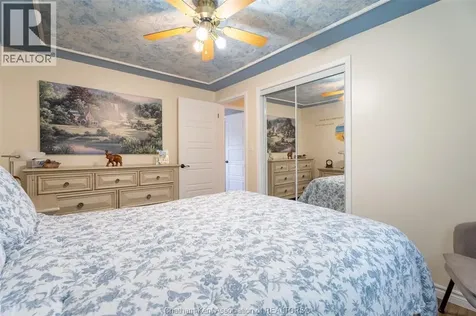 434 Dora Drive Wallaceburg ON N8A 2K3