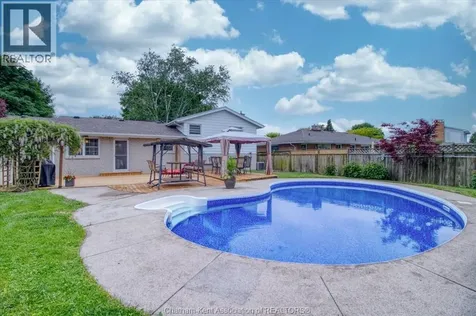 434 Dora Drive Wallaceburg ON N8A 2K3