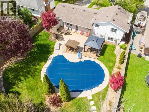 434 Dora Drive Wallaceburg ON N8A 2K3