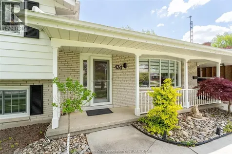 434 Dora Drive Wallaceburg ON N8A 2K3