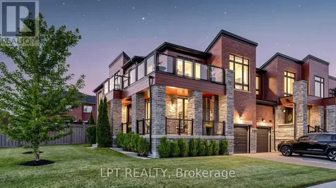 241 Holladay Drive Aurora ON L4G 0Z4