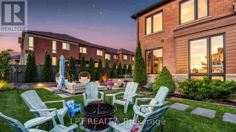 241 Holladay Drive Aurora ON L4G 0Z4