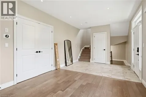1 Lindsay Way Grimsby ON L3M 0H6