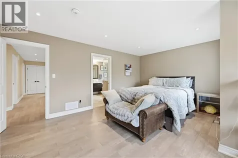 1 Lindsay Way Grimsby ON L3M 0H6