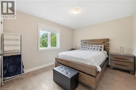 1 Lindsay Way Grimsby ON L3M 0H6