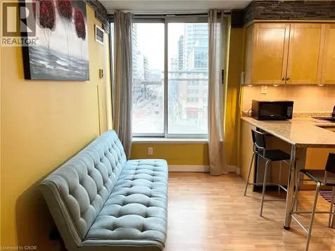 650 Queens West Toronto ON M5V 3N2