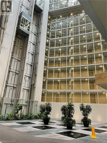 650 Queens West Toronto ON M5V 3N2