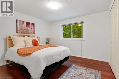 31 Pinewarbler Drive Hamilton ON L9A 4Z8