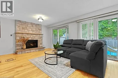 31 Pinewarbler Drive Hamilton ON L9A 4Z8