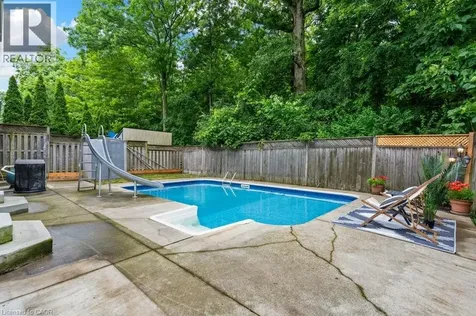 31 Pinewarbler Drive Hamilton ON L9A 4Z8