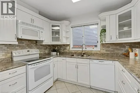 31 Pinewarbler Drive Hamilton ON L9A 4Z8