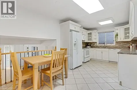 31 Pinewarbler Drive Hamilton ON L9A 4Z8