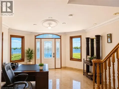 568 Ridge Road Hamilton ON L8J 2Y6
