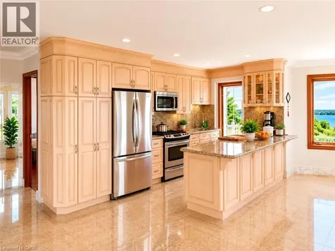 568 Ridge Road Hamilton ON L8J 2Y6