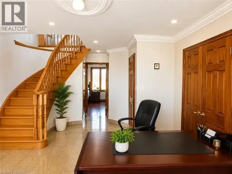 568 Ridge Road Hamilton ON L8J 2Y6