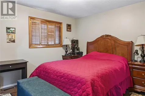 83 Rayside Avenue Azilda ON P0M 1B0