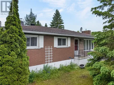 83 Rayside Avenue Azilda ON P0M 1B0