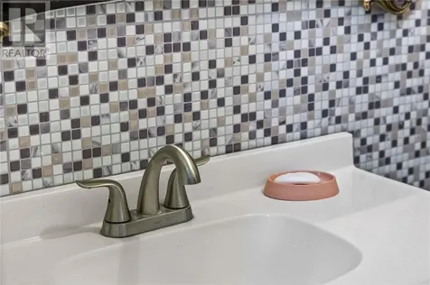 83 Rayside Avenue Azilda ON P0M 1B0