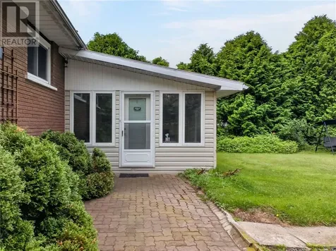 83 Rayside Avenue Azilda ON P0M 1B0