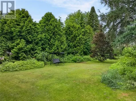 83 Rayside Avenue Azilda ON P0M 1B0
