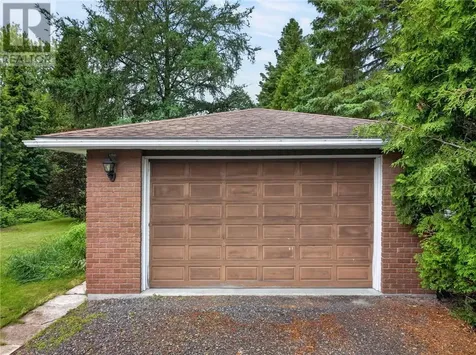 83 Rayside Avenue Azilda ON P0M 1B0