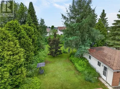 83 Rayside Avenue Azilda ON P0M 1B0