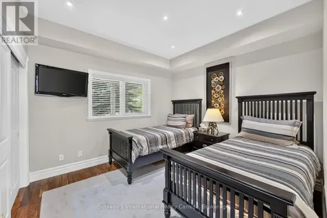 555 Mariners Way Collingwood ON L9Y 5C7
