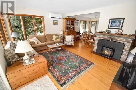 488 Lake Point Court Sudbury ON P3E 6J3