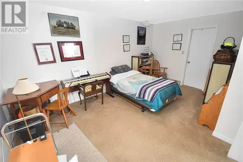488 Lake Point Court Sudbury ON P3E 6J3