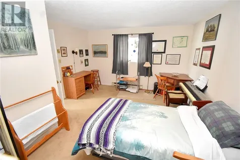488 Lake Point Court Sudbury ON P3E 6J3
