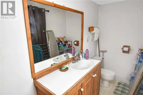 488 Lake Point Court Sudbury ON P3E 6J3