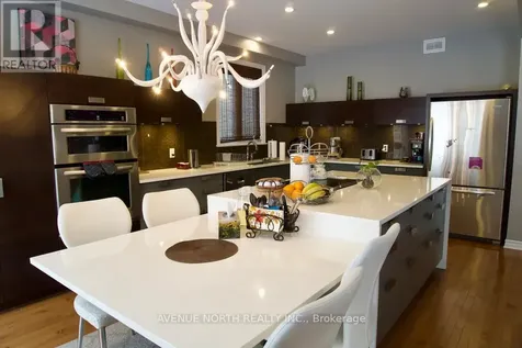 513 Egret Way Ottawa ON K2C 3H2
