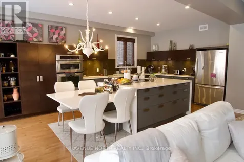 513 Egret Way Ottawa ON K2C 3H2