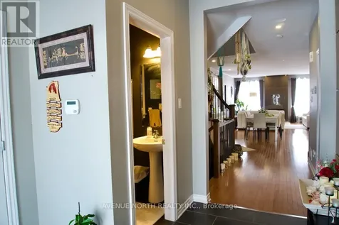 513 Egret Way Ottawa ON K2C 3H2