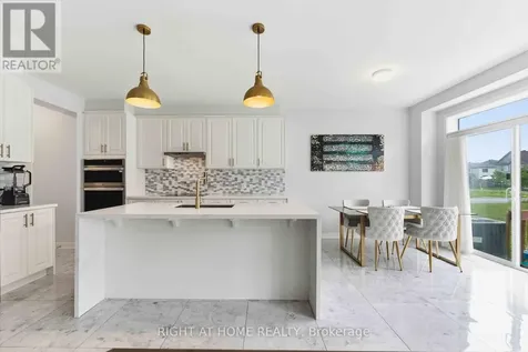 105 Alamo Street Ottawa ON K2J 6H1