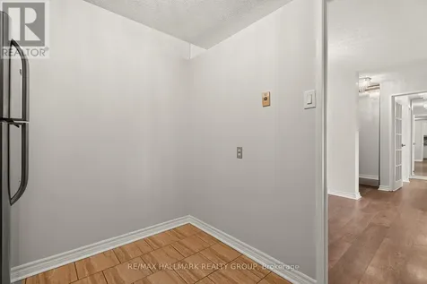 1599 Lassiter Terrace Ottawa ON K1J 8R6