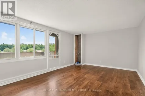1599 Lassiter Terrace Ottawa ON K1J 8R6