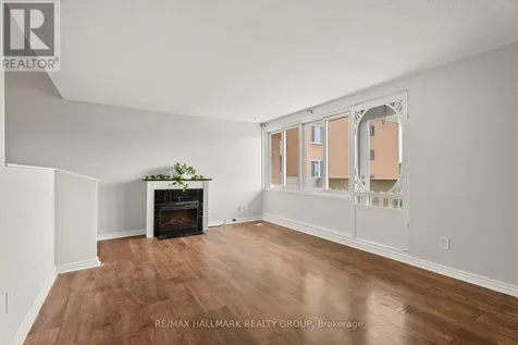 1599 Lassiter Terrace Ottawa ON K1J 8R6