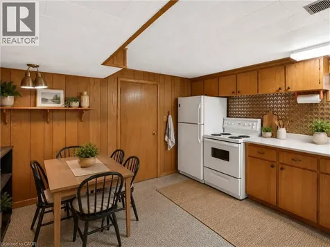 564 Mountain Brow Boulevard Hamilton ON L8T 1A9