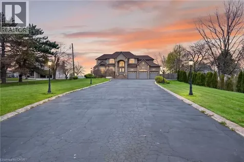 803 Ridge Road Hamilton ON L8J 2Y3