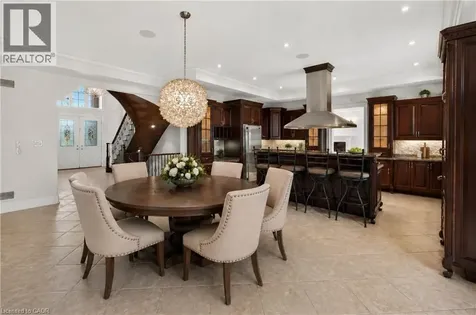 803 Ridge Road Hamilton ON L8J 2Y3