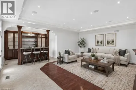 803 Ridge Road Hamilton ON L8J 2Y3