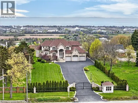 803 Ridge Road Hamilton ON L8J 2Y3